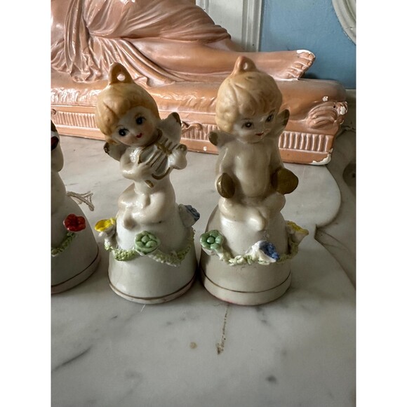 Vintage  Cherubs Angels Ceramic Bells Christmas Ornaments Figurines from 1960’s - Picture 3 of 4
